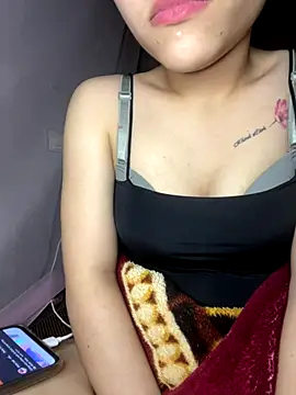 Snapshot of Lyly69699 chatting on 11-01-25, 06:59 Lyly69699 online show from 11-01-25, 06:59