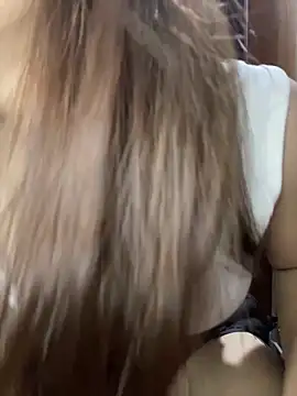 Snapshot of Lyly69699 chatting on 11-07-25, 01:22 Lyly69699 online show from 11-07-25, 01:22