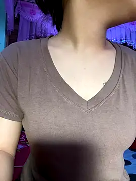 Snapshot of Lyly69699 chatting on 11-14-25, 07:29 Lyly69699 online show from 11-14-25, 07:29