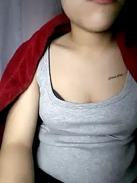 Snapshot of Lyly69699 chatting on 11-16-25, 04:51 Lyly69699 online show from 11-16-25, 04:51