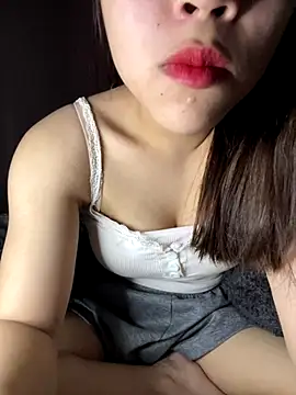 Snapshot of Lyly69699 chatting on 12-01-25, 03:39 Lyly69699 online show from 12-01-25, 03:39