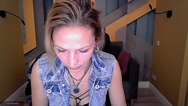 AlinaMoor online show from 10-29-25, 06:59