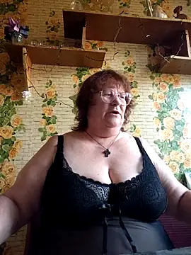 Snapshot of TATSI23 chatting on 12-22-25, 08:33 TATSI23 online show from 12-22-25, 08:33