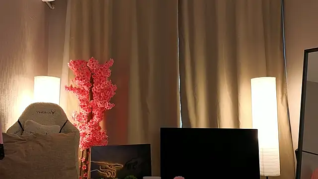 Milf mammyy online show from 10-14-25, 07:09