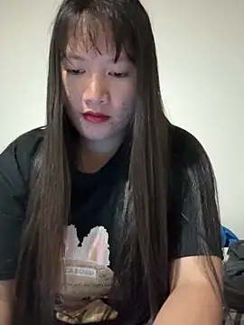 TrangNemo online show from 10-25-25, 11:51