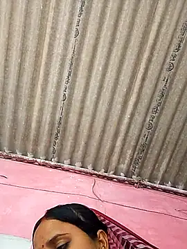 Snapshot of Cr_sonam chatting on 01-08-26, 07:32 Cr sonam online show from 01-08-26, 07:32