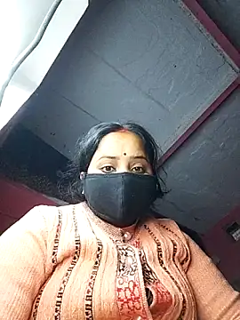 Snapshot of Cr_sonam chatting on 02-21-26, 12:22 Cr sonam online show from 02-21-26, 12:22