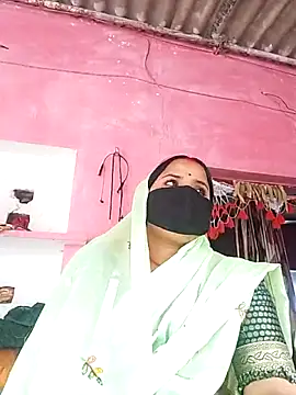 Snapshot of Cr_sonam chatting on 02-27-26, 10:37 Cr sonam online show from 02-27-26, 10:37