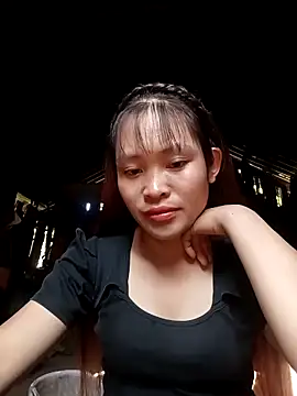 Young vietnamese online show from 10-18-25, 01:30