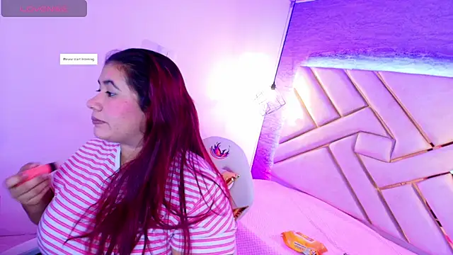 Snapshot of Addyy_02 chatting on 10-15-25, 11:43 Addyy 02 online show from 10-15-25, 11:43