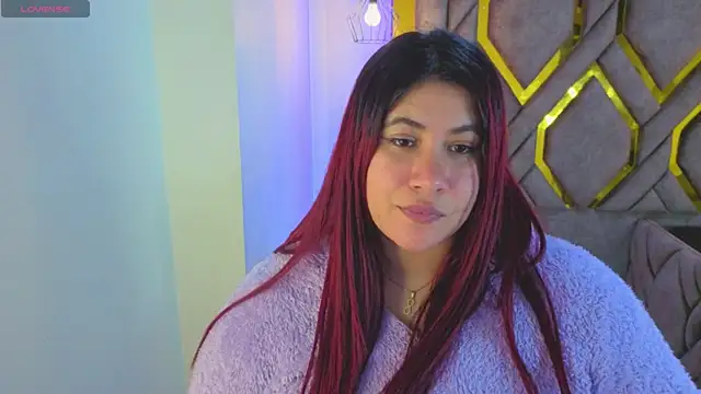 Snapshot of Addyy_02 chatting on 12-14-25, 02:28 Addyy 02 online show from 12-14-25, 02:28