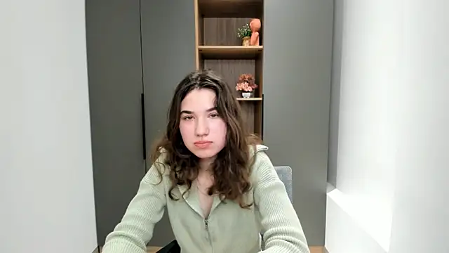 AmmieGerber online show from 10-07-25, 05:04