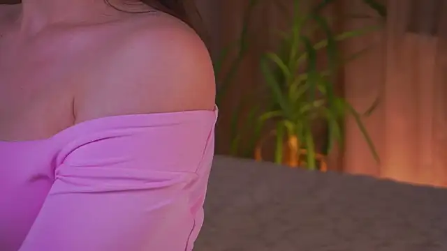 BeliaHumpert online show from 10-20-25, 04:40