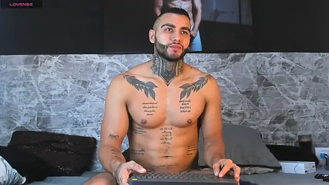 Danny Willson online show from 10-25-25, 02:02