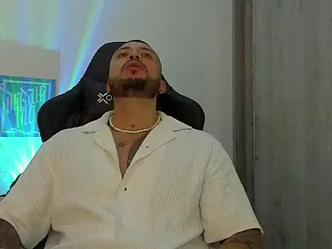 Dave-Max01 online show from 10-31-25, 12:33