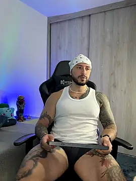 Dave-Max01 online show from 11-15-25, 02:09