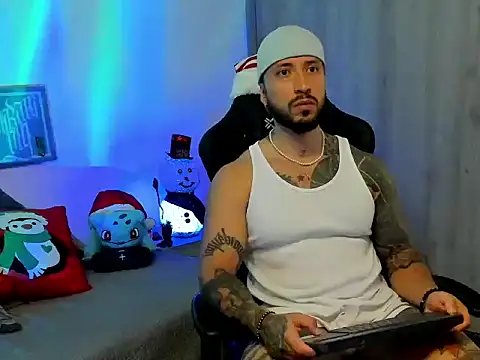 Dave-Max01 online show from 11-30-25, 04:11