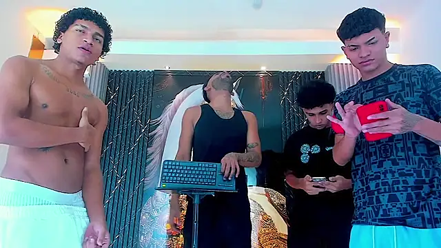 Snapshot of _Gods_of_Olympus_ chatting on 10-20-25, 04:02 Gods of Olympus online show from 10-20-25, 04:02