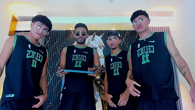 Snapshot of _Gods_of_Olympus_ chatting on 10-31-25, 04:24 Gods of Olympus online show from 10-31-25, 04:24