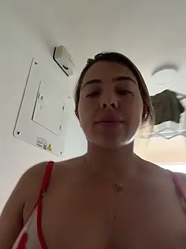 camila vanucci- online show from 12-20-25, 03:08