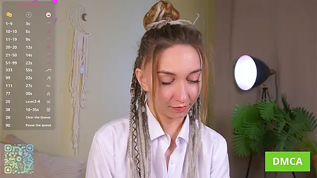 JohnetteConstine online show from 10-16-25, 05:08