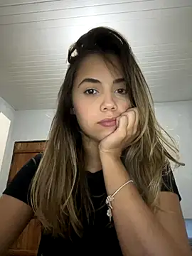 estrela aguiar online show from 10-08-25, 11:46