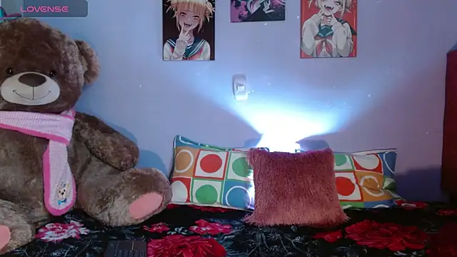 Snapshot of Himiiko_toga chatting on 11-15-25, 08:16 Himiiko toga online show from 11-15-25, 08:16