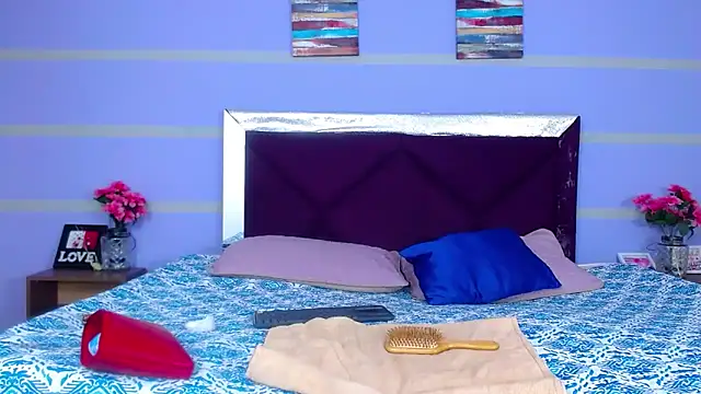 LizzyGrey  online show from 10-09-25, 07:12