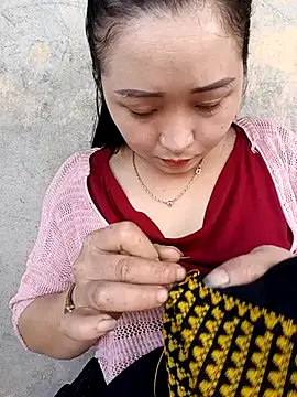 miemie-xx online show from 10-18-25, 02:03