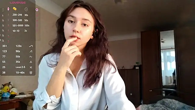 MiaLovelyOne online show from 11-13-25, 09:30