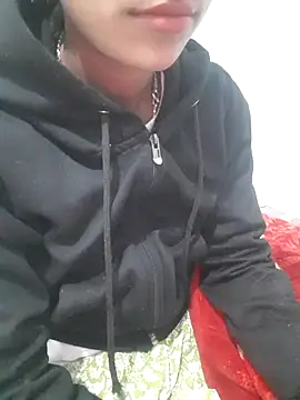 Snapshot of Mahi677 chatting on 01-06-26, 04:05 Mahi677 online show from 01-06-26, 04:05