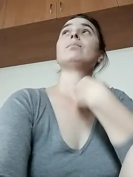 Ella-433 online show from 12-14-25, 10:42