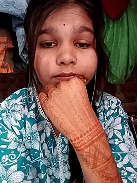 Snapshot of Gb_sunena chatting on 10-12-25, 09:08 Gb sunena online show from 10-12-25, 09:08