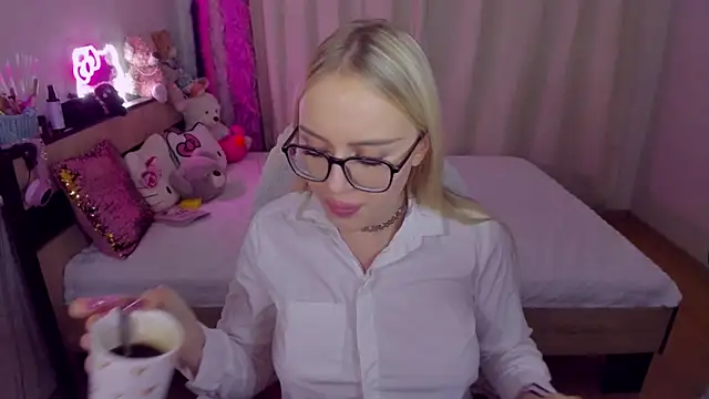 CeaneLino online show from 10-23-25, 06:50