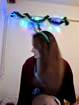 Snapshot of Nika_aa chatting on 12-15-25, 08:46 Nika aa online show from 12-15-25, 08:46