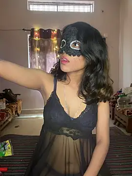 Lovebirdss online show from 02-14-26, 07:49