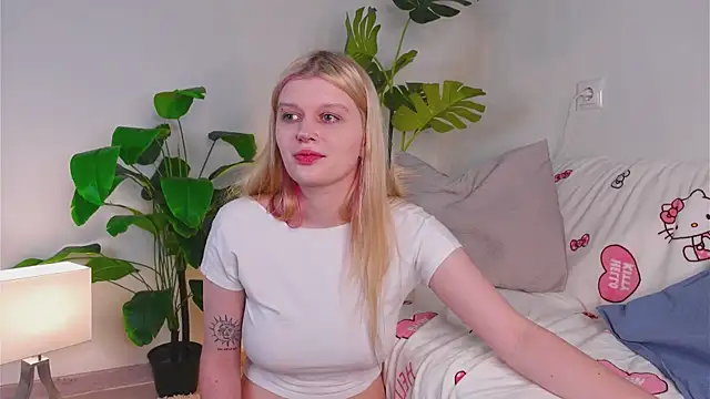 Any mo0n online show from 10-11-25, 08:24