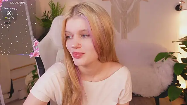 Any mo0n online show from 12-03-25, 07:27