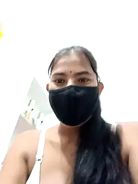 Hot radhaji online show from 10-28-25, 12:09