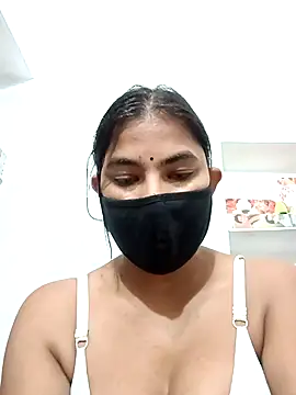 Hot radhaji online show from 11-12-25, 07:13