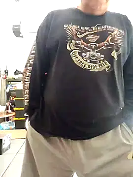 Snapshot of B1GLO chatting on 02-26-26, 10:20 B1GLO online show from 02-26-26, 10:20