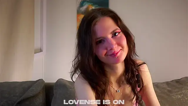 Snapshot of MarcyFrazee chatting on 11-22-25, 02:21 MarcyFrazee online show from 11-22-25, 02:21