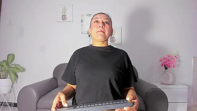 susan hotmilf online show from 10-18-25, 11:55