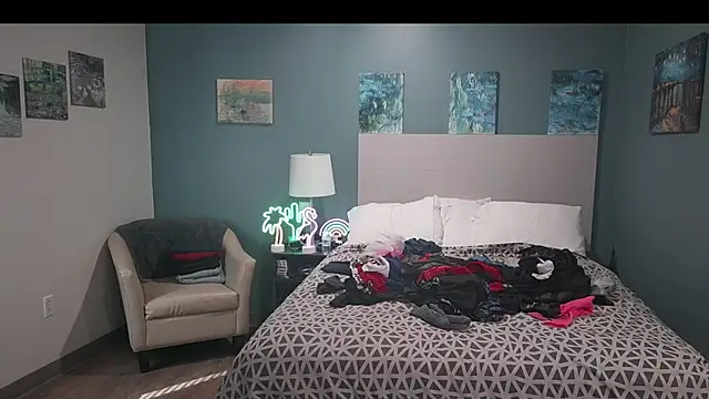 Snapshot of Fuck-Buddy-4U chatting on 02-24-26, 05:22 Fuck-Buddy-4U online show from 02-24-26, 05:22