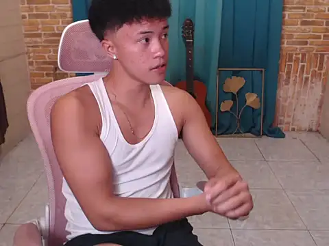 ur naughtyboy patrick online show from 10-31-25, 02:07