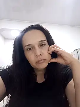 FiorellaDuboi online show from 11-17-25, 10:59