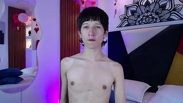 Snapshot of Emo_Boy_ chatting on 02-13-26, 08:21 Emo Boy online show from 02-13-26, 08:21