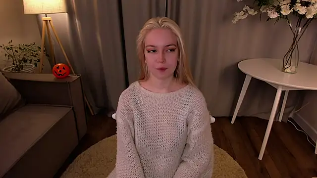 TinaStevenson online show from 10-29-25, 09:38