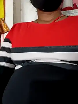 Sexy Riya Bhabhi online show from 11-04-25, 01:10