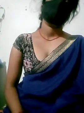 Sexy Riya Bhabhi online show from 12-19-25, 03:52